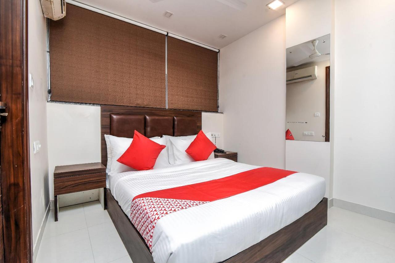 Oyo 81042 Rajput Resort Patiāla Buitenkant foto