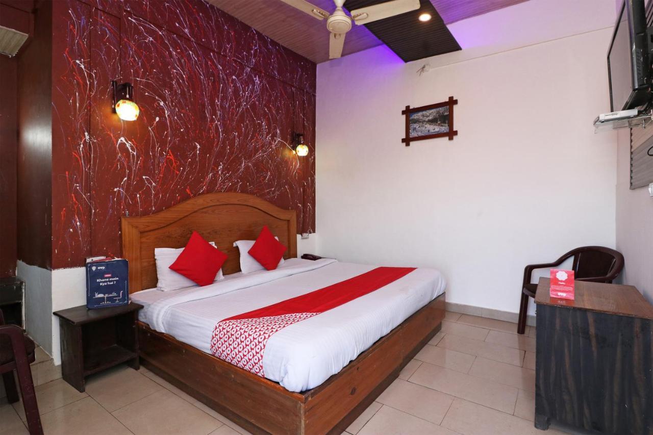 Oyo 81042 Rajput Resort Patiāla Buitenkant foto